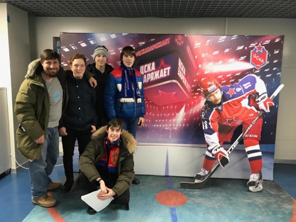 Воспитанники дома-интерната «Солнышко» съездили на хоккейный матч