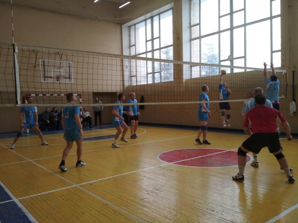 Волейбольная команда поселка Марьино стала победителем окружных соревнований